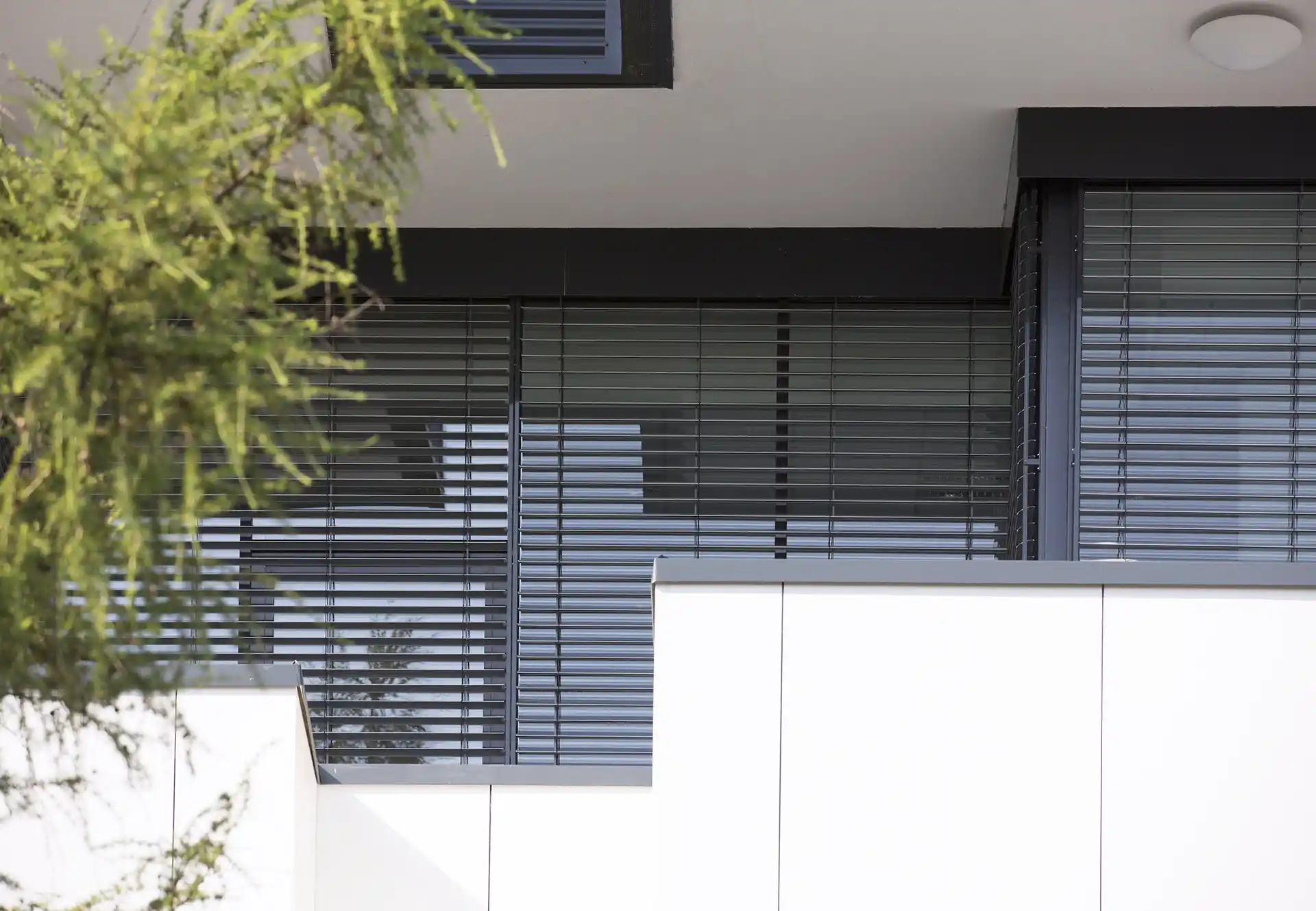 External venetian blinds External venetian blinds